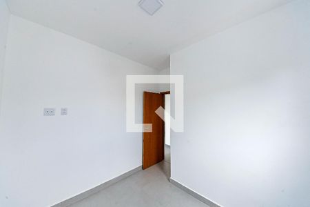 Quarto 1 de apartamento para alugar com 2 quartos, 40m² em Vila Ivg, São Paulo
