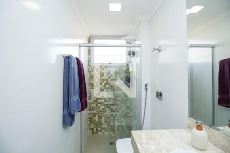 Apartamento à venda com 94m², 2 quartos e 1 vaga Apartamento à venda com 94m², 2 quartos e 1 vagaBanheiro da Suíte