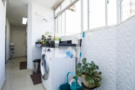 Apartamento à venda com 94m², 2 quartos e 1 vagaÁrea de Serviço