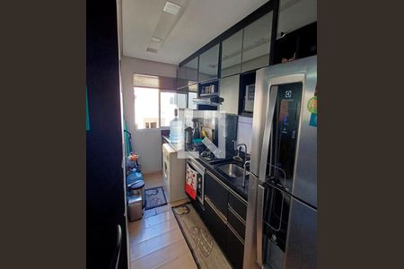 Apartamento para alugar com 50m², 2 quartos e 1 vaga Apartamento para alugar com 50m², 2 quartos e 1 vagaCozinha e Área de Serviço