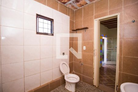 Casa à venda com 400m², 2 quartos e 5 vagasBanheiro