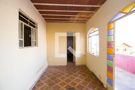 Sala de casa à venda com 2 quartos, 400m² em Cachoeirinha, Belo Horizonte