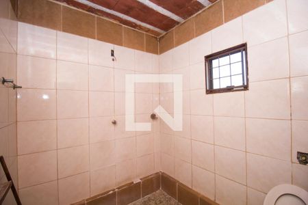 Casa à venda com 400m², 2 quartos e 5 vagasBanheiro