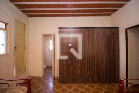 Casa à venda com 400m², 2 quartos e 5 vagasSuíte