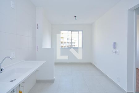 Sala/Cozinha de apartamento à venda com 2 quartos, 37m² em Socorro, São Paulo