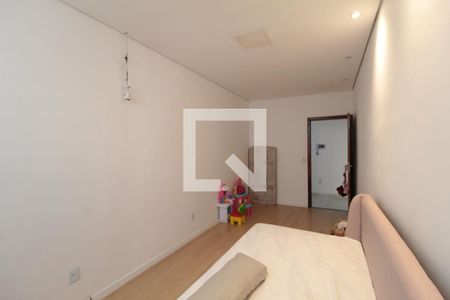 Casa à venda com 500m², 3 quartos e 4 vagasSuíte 3