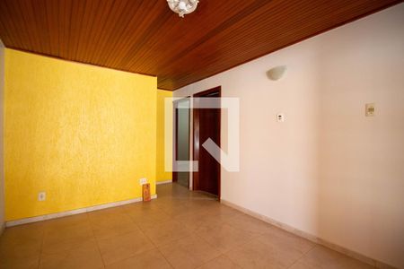 Sala 1 de casa para alugar com 3 quartos, 150m² em Conjunto N, Brasília