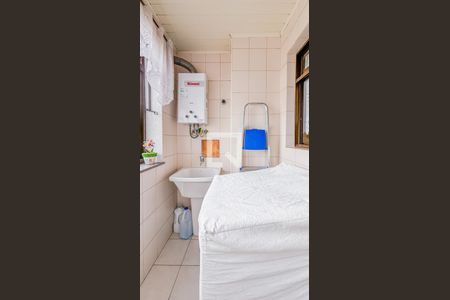 Apartamento à venda com 89m², 2 quartos e 2 vagas Apartamento à venda com 89m², 2 quartos e 2 vagasCozinha e Área de Serviço