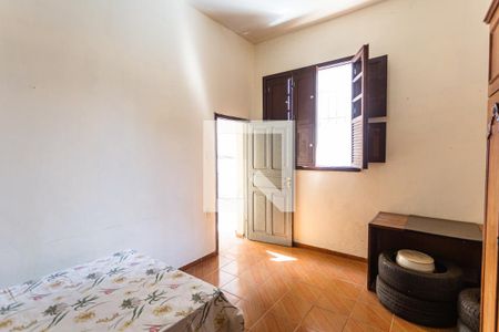 Casa para alugar com 300m², 5 quartos e 3 vagas Casa para alugar com 300m², 5 quartos e 3 vagasQuarto 4 na Casa de Fundos