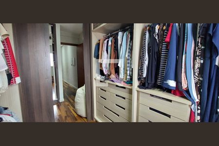 Apartamento à venda com 160m², 2 quartos e 2 vagasCloset Quarto 1 suíte
