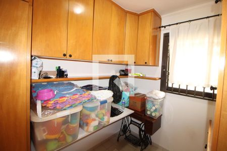 Apartamento para alugar com 207m², 4 quartos e 4 vagasÁrea de Serviço - Quarto