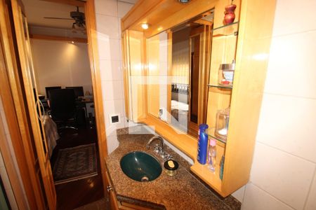 Apartamento para alugar com 207m², 4 quartos e 4 vagasQuarto 1 - Banheiro