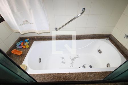 Apartamento para alugar com 207m², 4 quartos e 4 vagasQuarto 3 - Banheiro