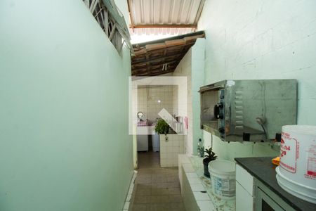 Casa à venda com 200m², 4 quartos e 4 vagas Casa à venda com 200m², 4 quartos e 4 vagasBanheiro