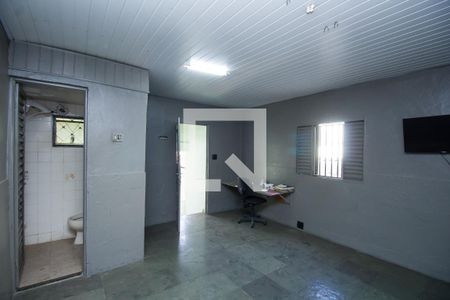 Casa à venda com 200m², 4 quartos e 4 vagas Casa à venda com 200m², 4 quartos e 4 vagasQuarto