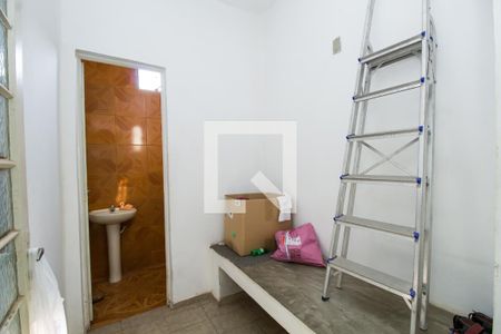 Casa à venda com 200m², 4 quartos e 4 vagas Casa à venda com 200m², 4 quartos e 4 vagasBanheiro