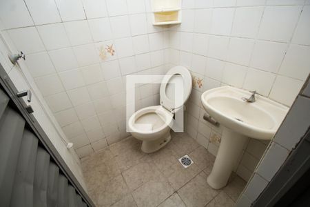 Casa à venda com 200m², 4 quartos e 4 vagas Casa à venda com 200m², 4 quartos e 4 vagasBanheiro