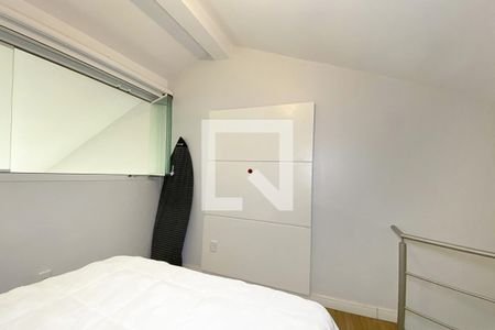 Casa à venda com 160m², 3 quartos e 2 vagasSuíte 1