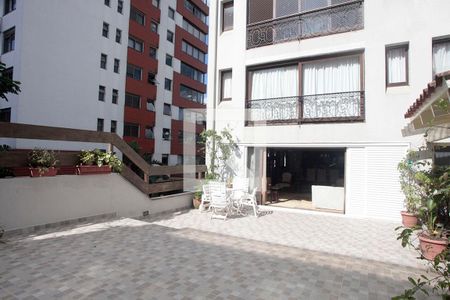 Apartamento à venda com 310m², 3 quartos e 3 vagasPátio