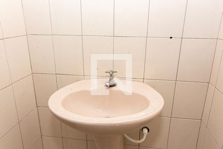 Banheiro de casa de condomínio para alugar com 1 quarto, 50m² em Penha de França, São Paulo