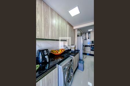 Apartamento à venda com 74m², 2 quartos e 2 vagasCozinha