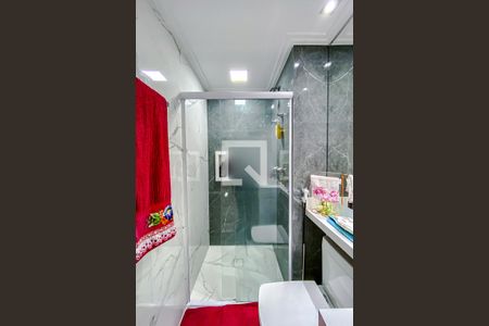 Apartamento à venda com 74m², 2 quartos e 2 vagasBanheiro da Suíte 1