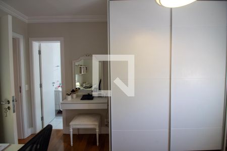 Apartamento à venda com 172m², 4 quartos e 4 vagasSuíte 2