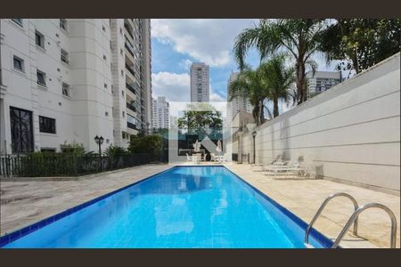 Apartamento à venda com 172m², 4 quartos e 4 vagasÁrea comum - Piscina