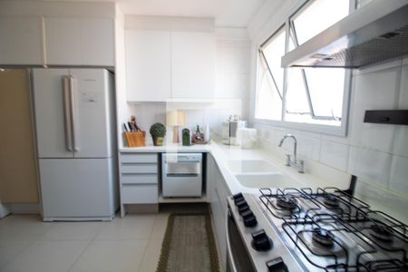 Apartamento à venda com 172m², 4 quartos e 4 vagasCozinha