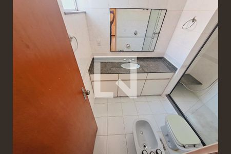 Casa à venda com 250m², 6 quartos e 3 vagas Casa à venda com 250m², 6 quartos e 3 vagasBanheiro da suíte 1