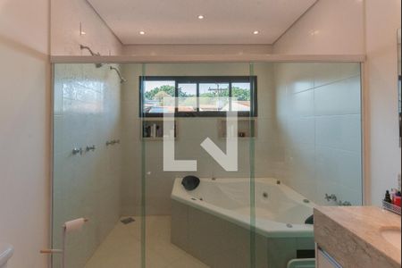 Casa à venda com 420m², 4 quartos e 4 vagas Casa à venda com 420m², 4 quartos e 4 vagasBanheiro 1 da Suíte 1