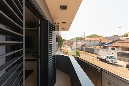 Casa à venda com 420m², 4 quartos e 4 vagas Casa à venda com 420m², 4 quartos e 4 vagasSacada do Quarto