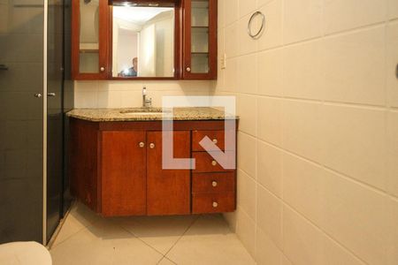 Apartamento à venda com 80m², 3 quartos e 1 vaga Apartamento à venda com 80m², 3 quartos e 1 vagaBanheiro