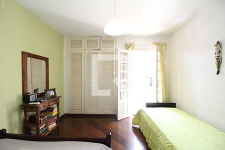 Casa à venda com 175m², 3 quartos e 2 vagasQuarto 2