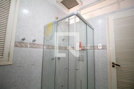 Casa à venda com 175m², 3 quartos e 2 vagasBanheiro 2