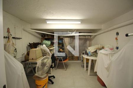 Casa à venda com 175m², 3 quartos e 2 vagasQuarto de Serviço