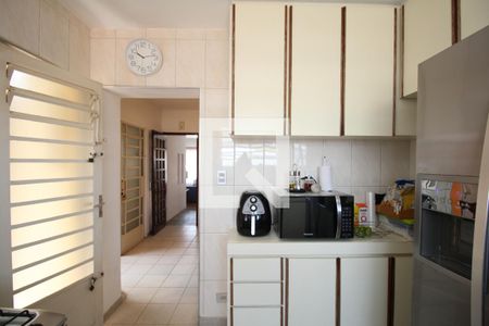 Casa à venda com 175m², 3 quartos e 2 vagasCozinha