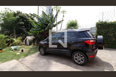 Casa à venda com 93m², 2 quartos e 4 vagas Casa à venda com 93m², 2 quartos e 4 vagasGaragem