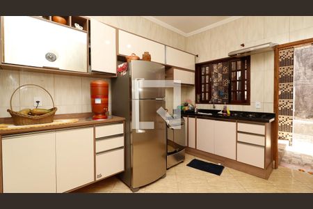 Casa à venda com 93m², 2 quartos e 4 vagas Casa à venda com 93m², 2 quartos e 4 vagasCozinha