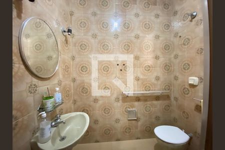 Casa à venda com 100m², 3 quartos e 1 vagaBanheiro 2