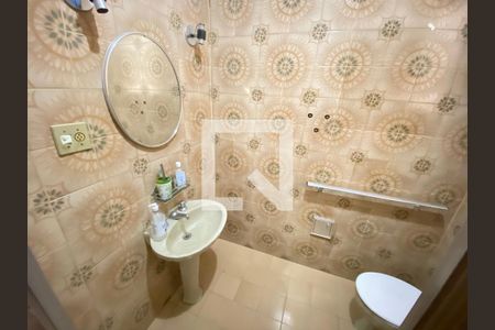 Casa à venda com 100m², 3 quartos e 1 vagaBanheiro 2