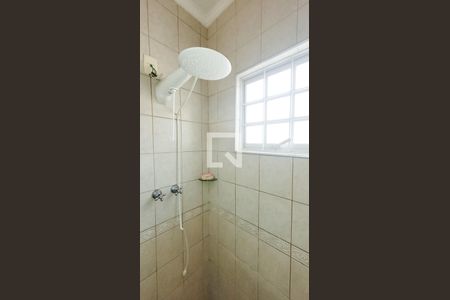 Casa à venda com 450m², 3 quartos e 6 vagas Casa à venda com 450m², 3 quartos e 6 vagasBanheiro Social