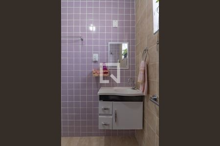 Casa à venda com 100m², 2 quartos e 1 vagaBanheiro