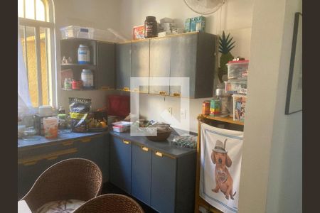 Casa à venda com 350m², 4 quartos e 4 vagas