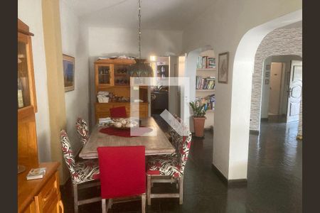 Casa à venda com 350m², 4 quartos e 4 vagas