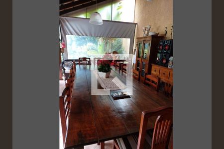 Casa à venda com 350m², 4 quartos e 4 vagas