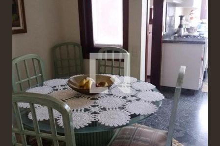 Casa à venda com 417m², 4 quartos e 4 vagas