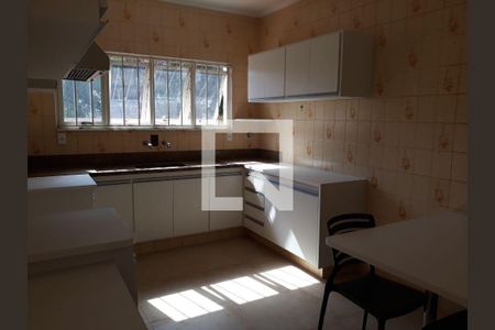 Casa à venda com 280m², 3 quartos e 3 vagas