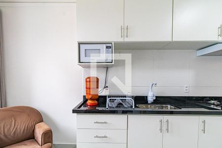 Cozinha de apartamento à venda com 1 quarto, 24m² em Vila Butantã, São Paulo