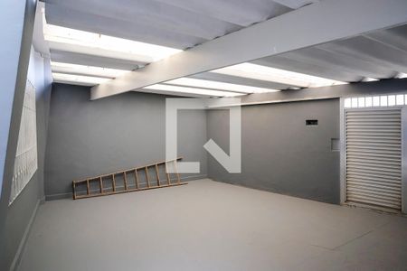 Casa à venda com 100m², 2 quartos e 2 vagasGaragem